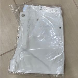 Chico’s size 1 sateen crops